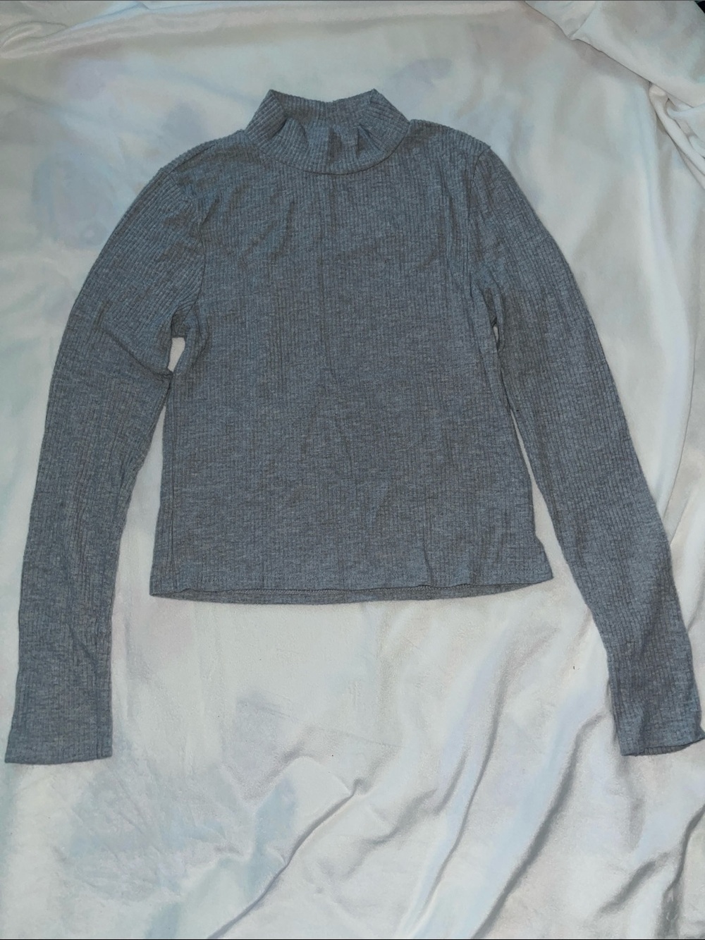 Ambiance Gray Ribbed Mock Neck Long Sleeve Top